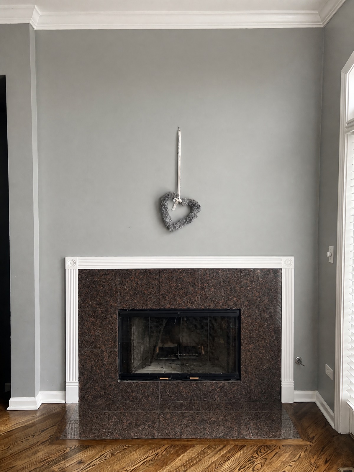 Fireplace Mantle and Surround before